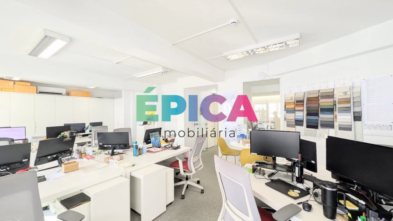 Loja para Arrendamento em Avenidas Novas Foto 47