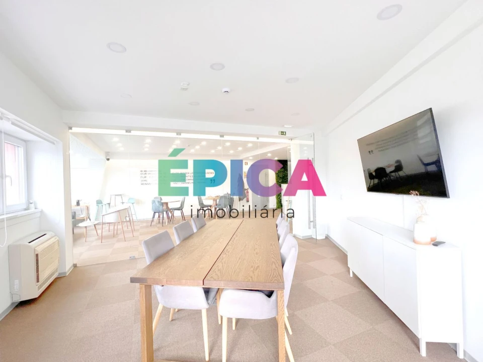 Loja para Arrendamento em Avenidas Novas Foto 29