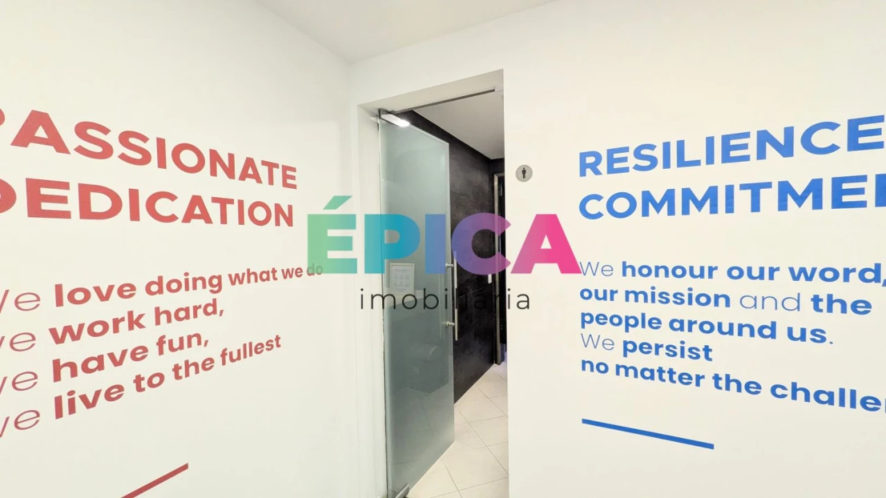 Loja para Arrendamento em Avenidas Novas Foto 43