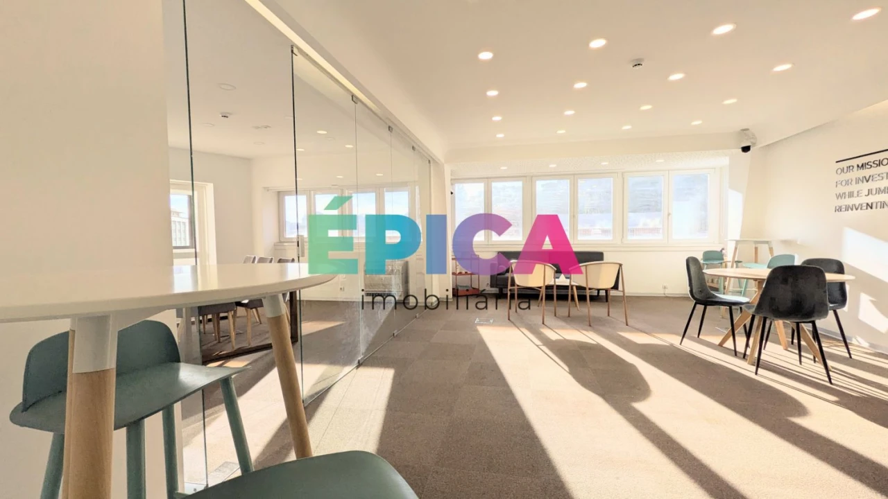 Loja para Arrendamento em Avenidas Novas Foto 3