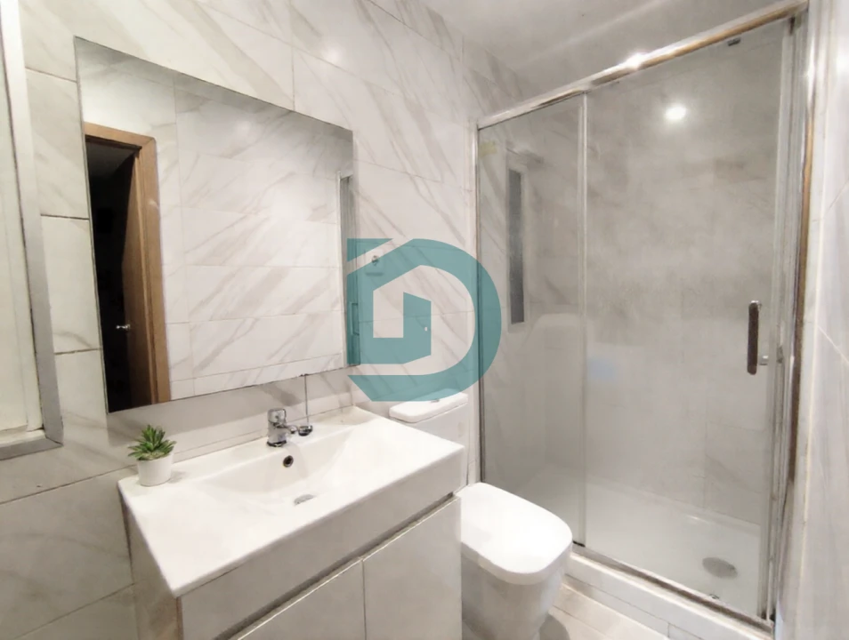 Apartamento T3 para Venda em Arvore Foto 3