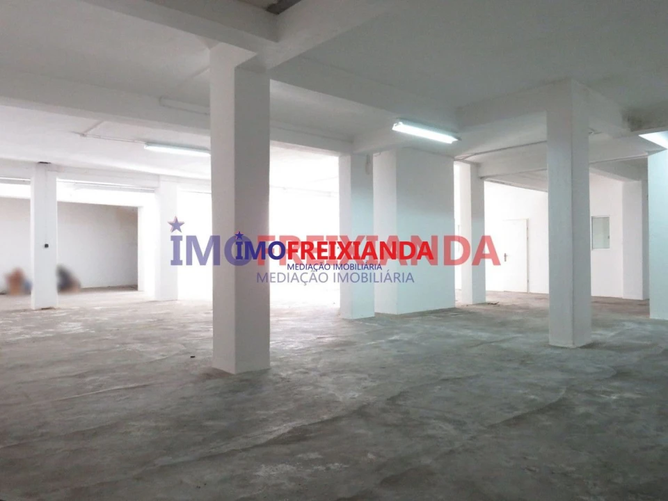 Loja para Arrendamento em Nossa Senhora da Piedade Foto 4