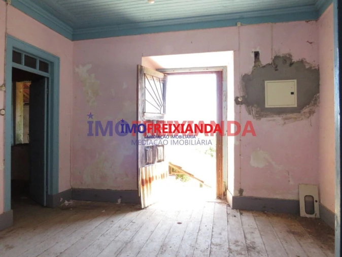 Moradia T3 para Venda em Alvaiázere Foto 9