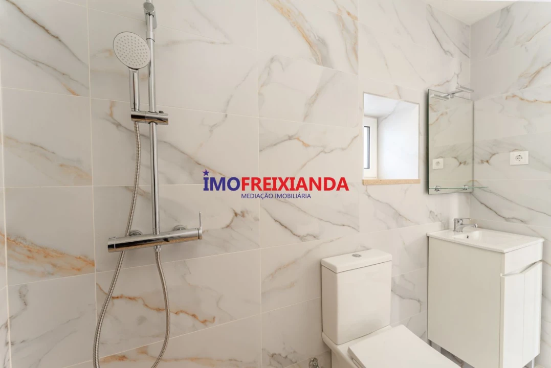 Moradia T1 para Venda em Pelma Foto 7