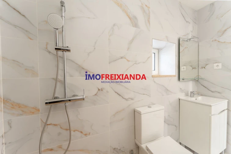 Moradia T1 para Venda em Pelma Foto 15