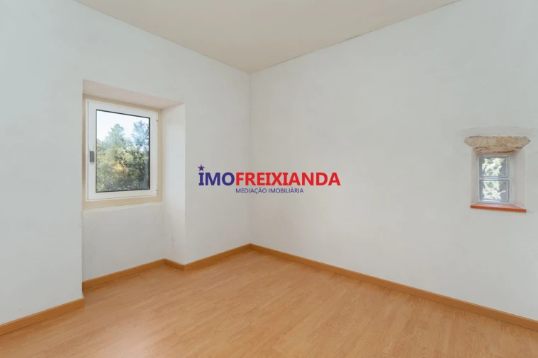 Moradia T1 para Venda em Pelma Foto 9