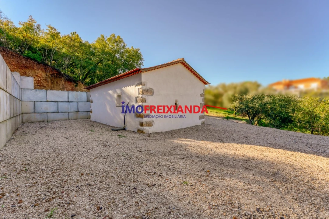 Moradia T1 para Venda em Pelma Foto 23