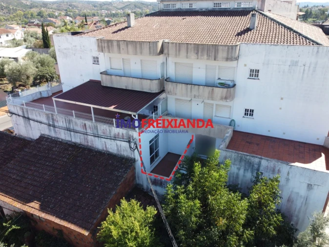 Loja para Venda em Freixianda, Ribeira do Fárrio e Formigais Foto 7