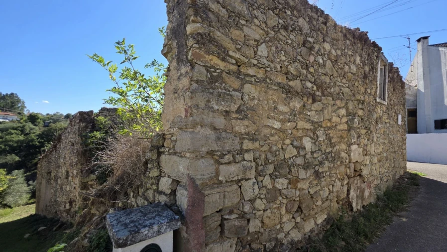 Moradia T3 para Venda em Casais e Alviobeira Foto 36