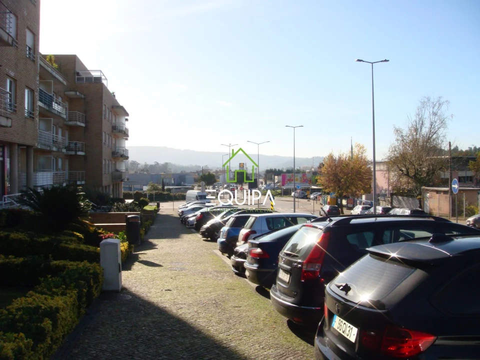 Loja para Venda em Paredes Foto 12