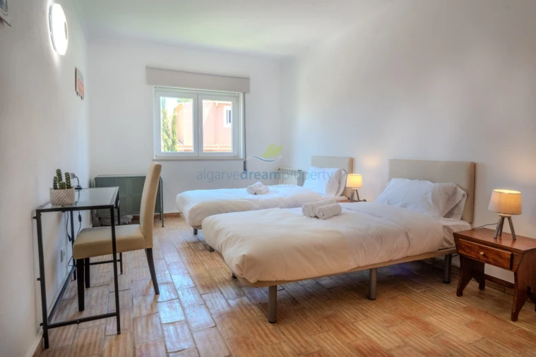 Moradia T2 para Venda em Luz Foto 4