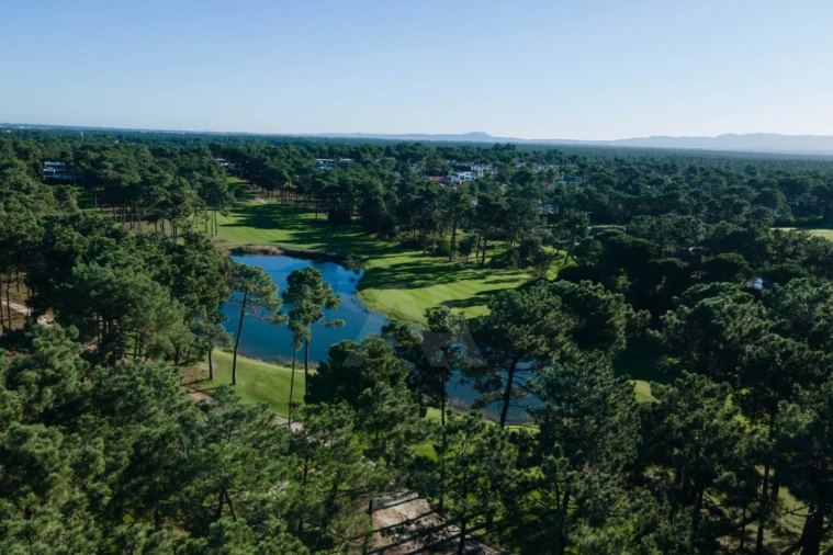 Moradia T4 para Venda em Charneca de Caparica e Sobreda Foto 35