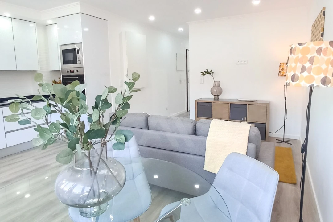 Apartamento T3 para Venda em Benfica Foto 4