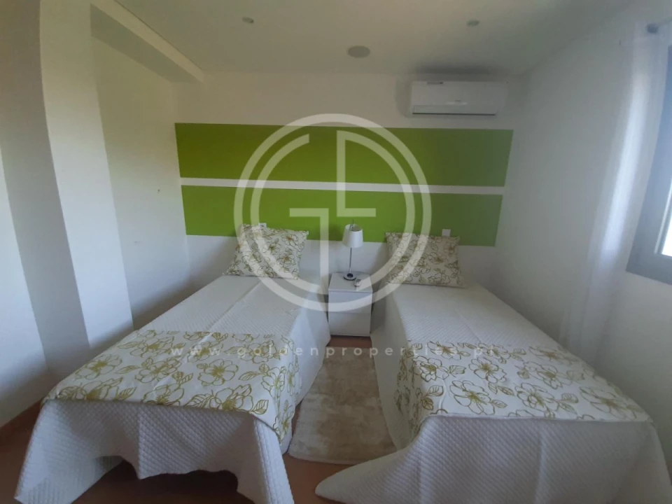 Apartamento T2 para Venda em Almancil Foto 5