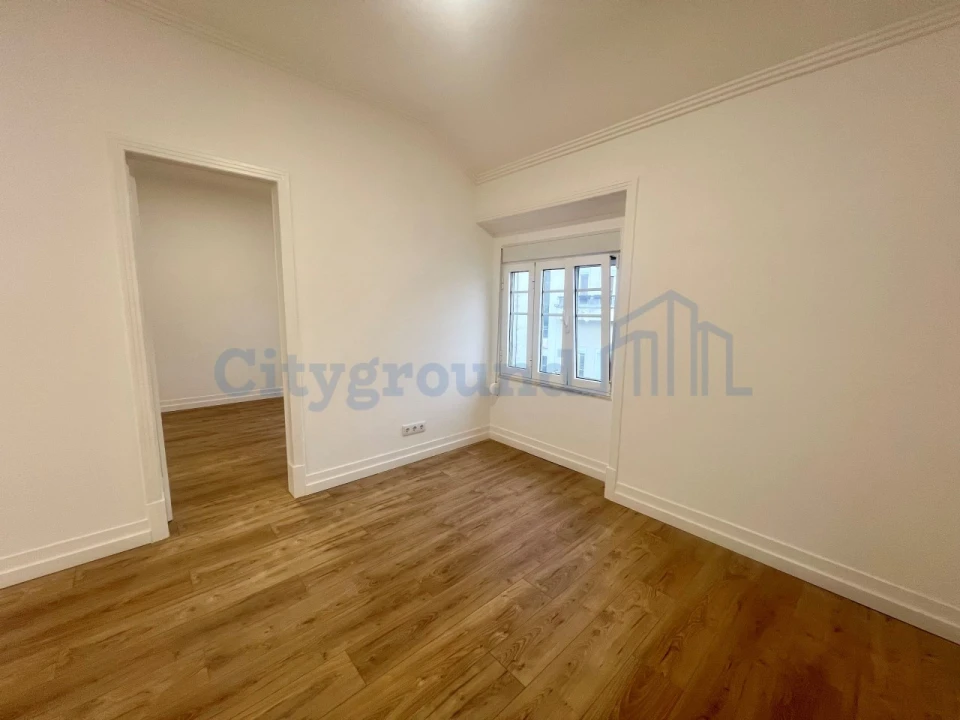 Apartamento T2 para Venda em Penha de França Foto 1