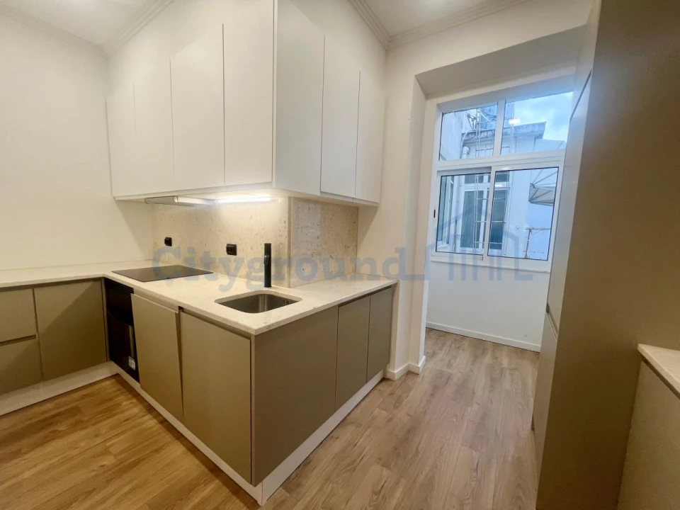 Apartamento T2 para Venda em Penha de França Foto 2