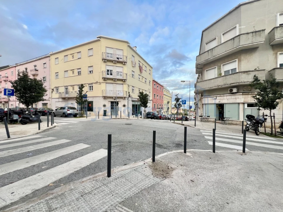 Apartamento T2 para Venda em Penha de França Foto 23