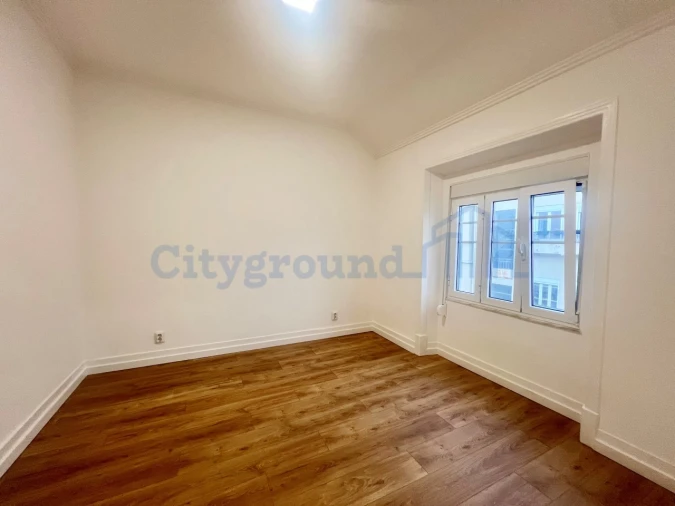 Apartamento T2 para Venda em Penha de França Foto 4