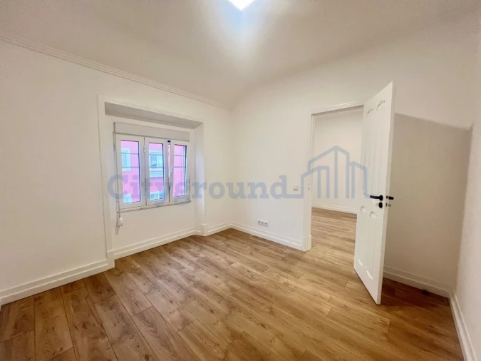 Apartamento T2 para Venda em Penha de França Foto 5