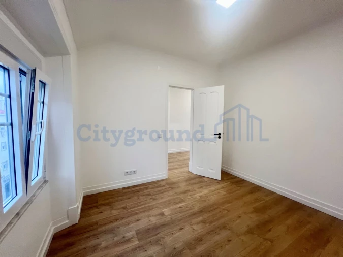 Apartamento T2 para Venda em Penha de França Foto 6