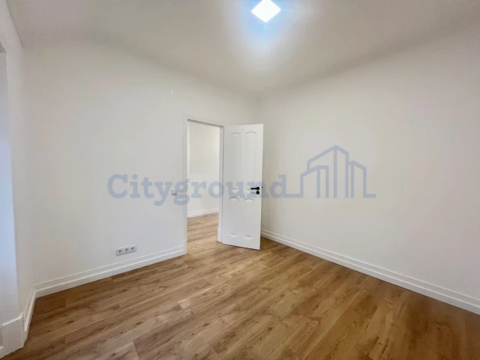 Apartamento T2 para Venda em Penha de França Foto 7