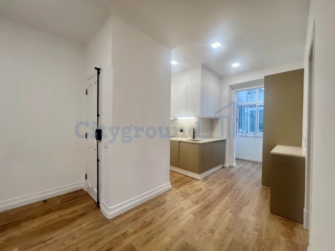 Apartamento T2 para Venda em Penha de França Foto 8