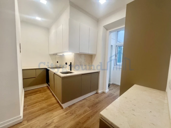 Apartamento T2 para Venda em Penha de França Foto 9