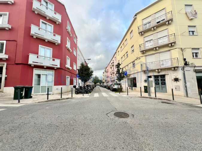 Apartamento T2 para Venda em Penha de França Foto 25