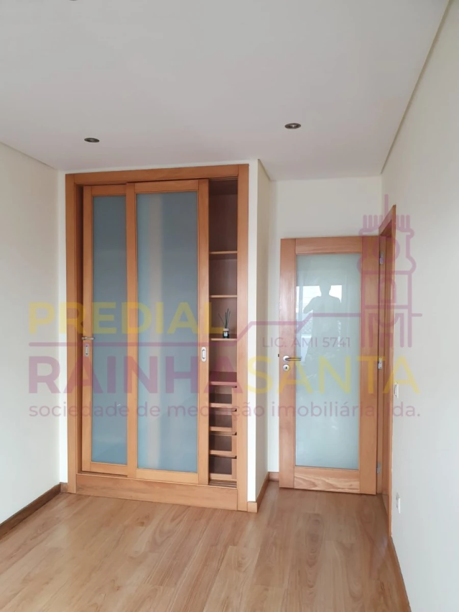 Apartamento T2 para Venda em Gafanha da Encarnação Foto 15