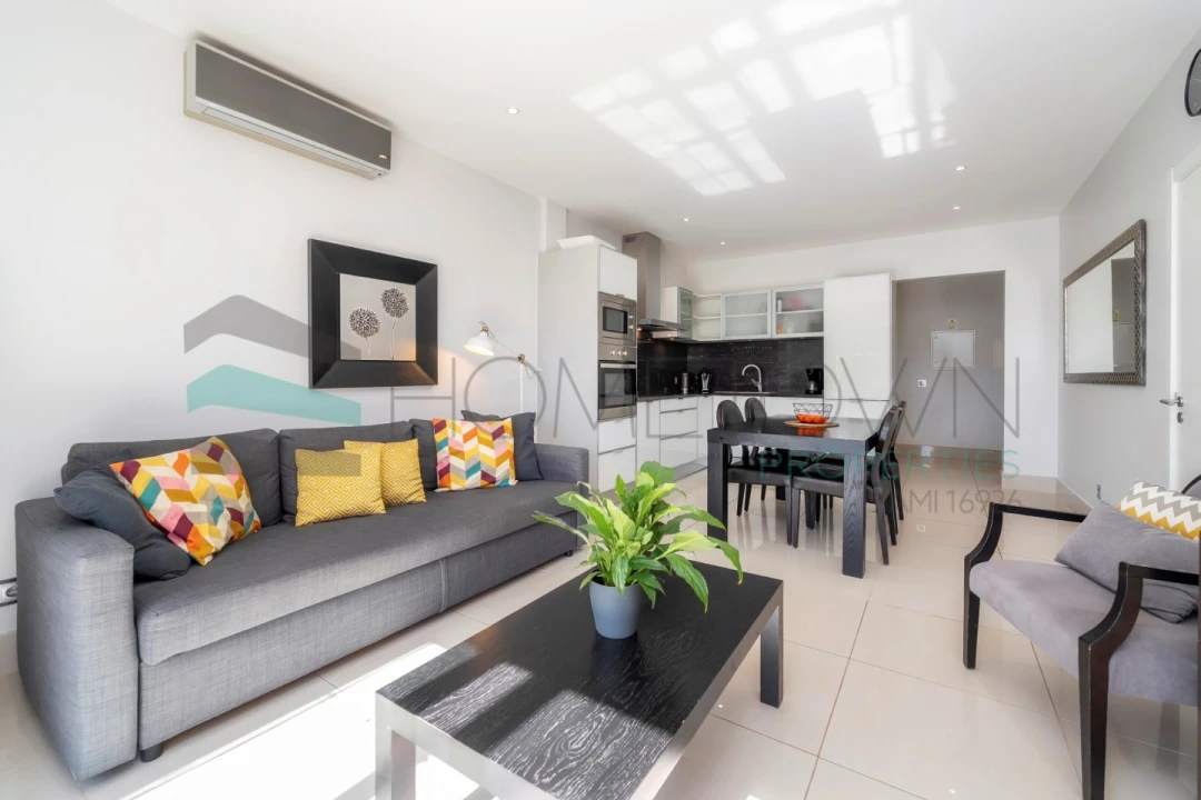 Apartamento T2 para Venda em Quarteira Foto 2