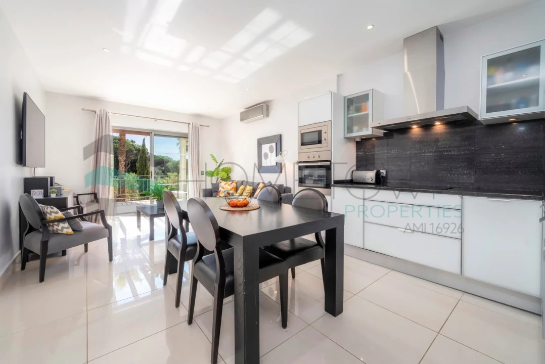 Apartamento T2 para Venda em Quarteira Foto 3