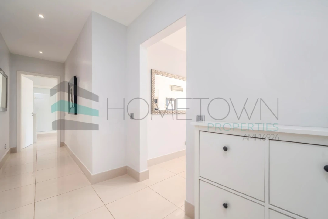 Apartamento T2 para Venda em Quarteira Foto 7