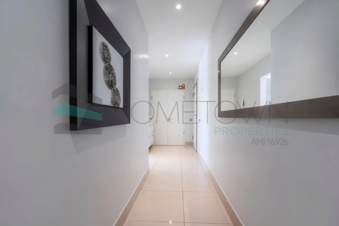 Apartamento T2 para Venda em Quarteira Foto 15