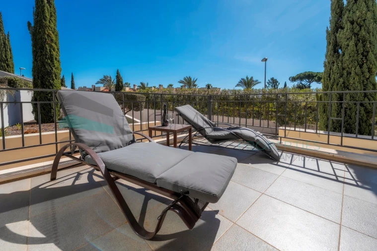 Apartamento T2 para Venda em Quarteira Foto 9