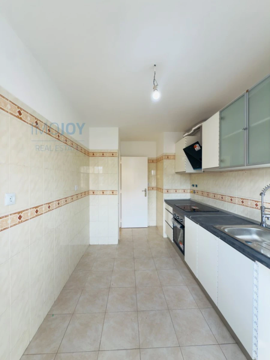 Apartamento T2 para Venda em Algueirão-Mem Martins Foto 7