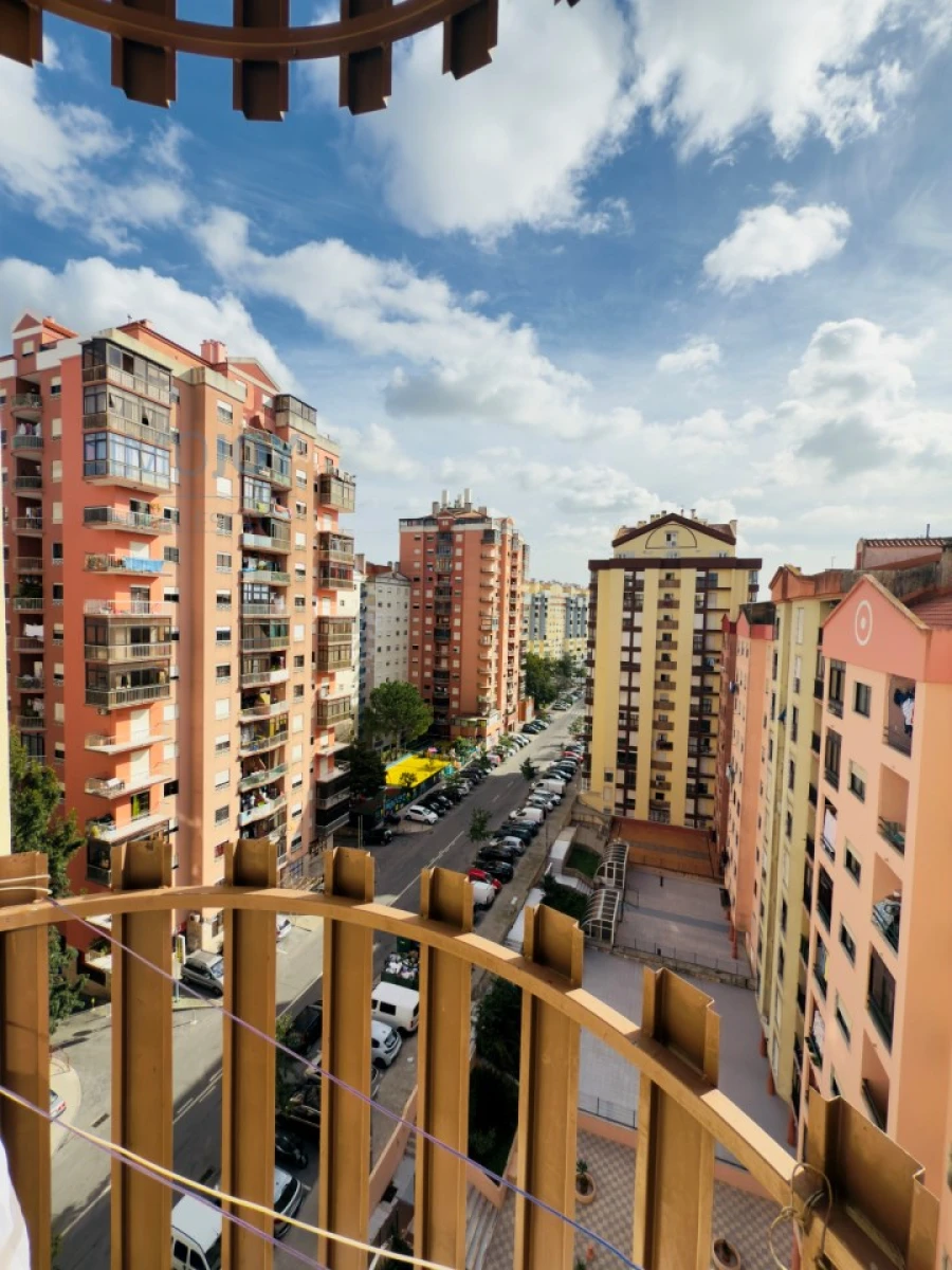 Apartamento T2 para Venda em Algueirão-Mem Martins Foto 20