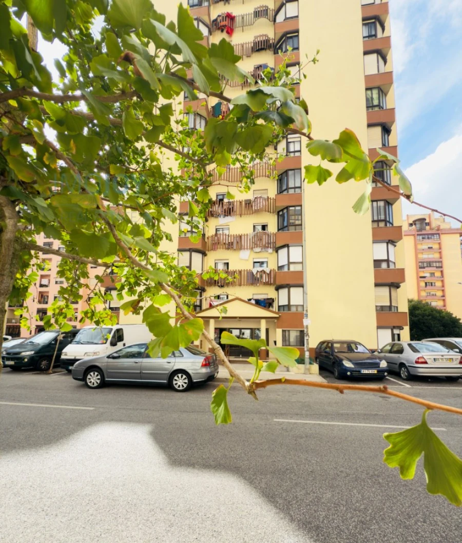 Apartamento T2 para Venda em Algueirão-Mem Martins Foto 28