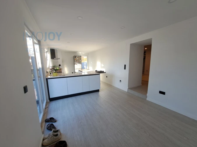 Moradia T3 para Venda em Santiago dos Velhos Foto 7