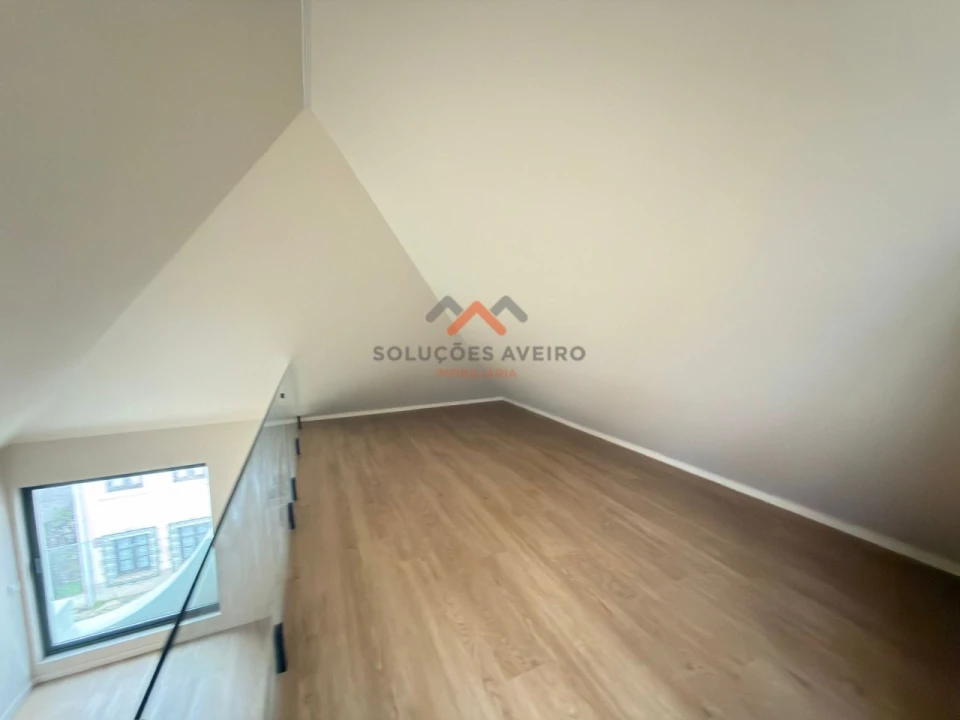 Apartamento T2 para Venda em Glória e Vera Cruz Foto 15