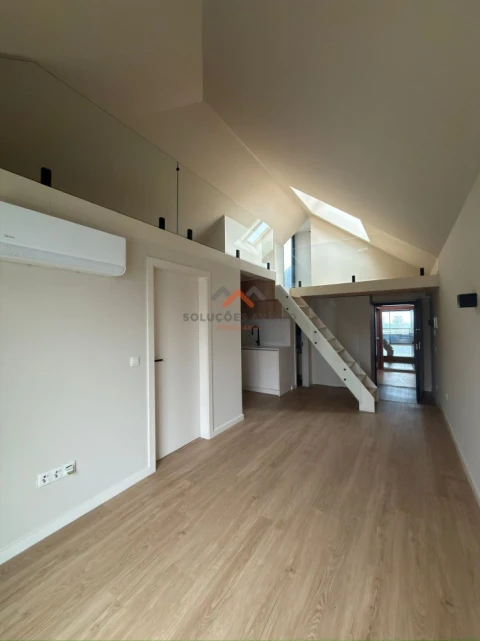 Apartamento T2 para Venda em Glória e Vera Cruz