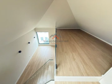 Apartamento T2 para Venda em Glória e Vera Cruz