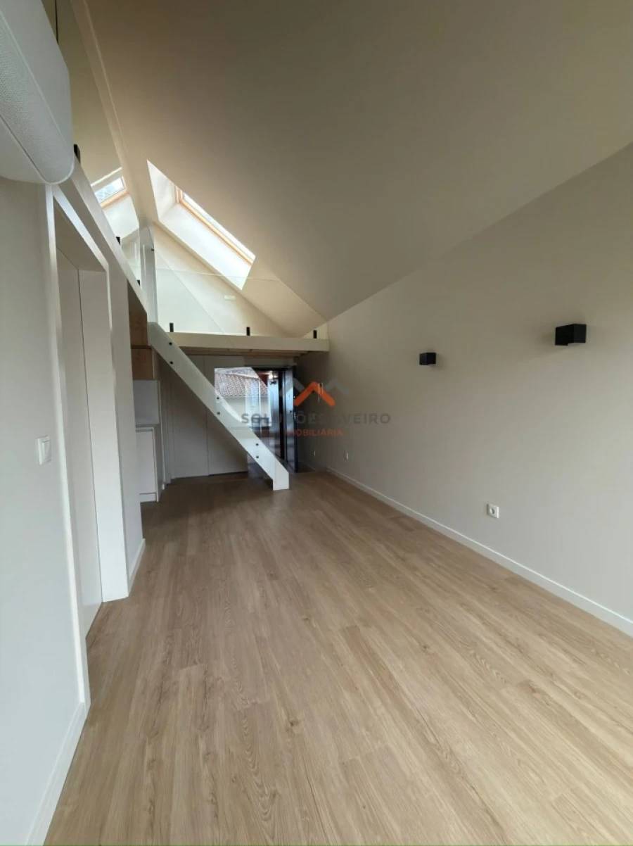 Apartamento T2 para Venda em Glória e Vera Cruz Foto 5