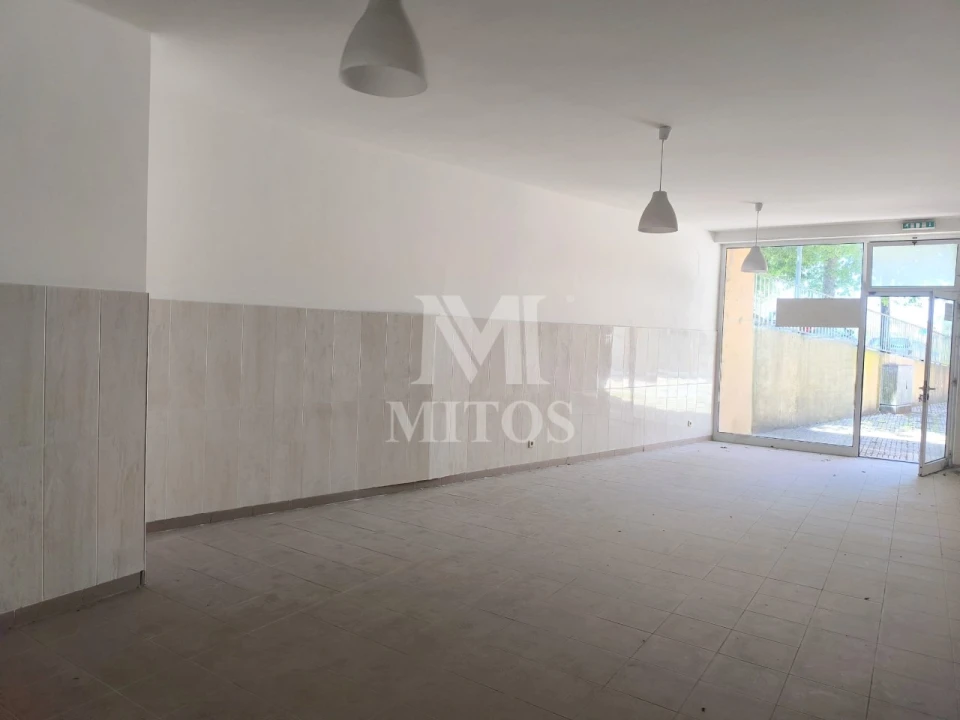 Loja para Venda em Barroselas e Carvoeiro Foto 1