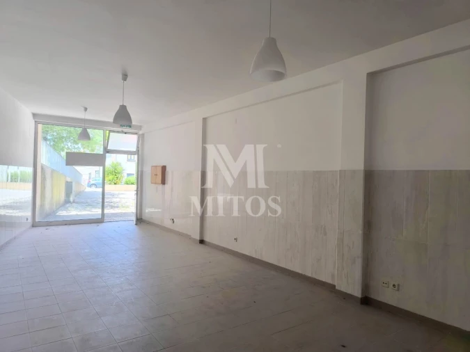 Loja para Venda em Barroselas e Carvoeiro Foto 2