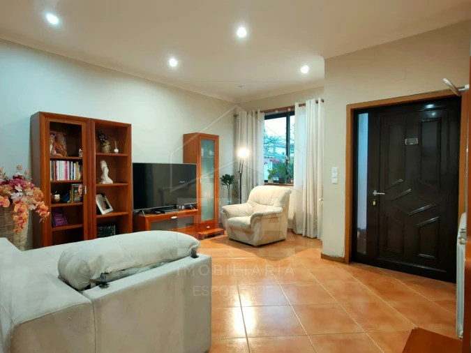 Moradia T3 para Venda em Barroselas e Carvoeiro Foto 2