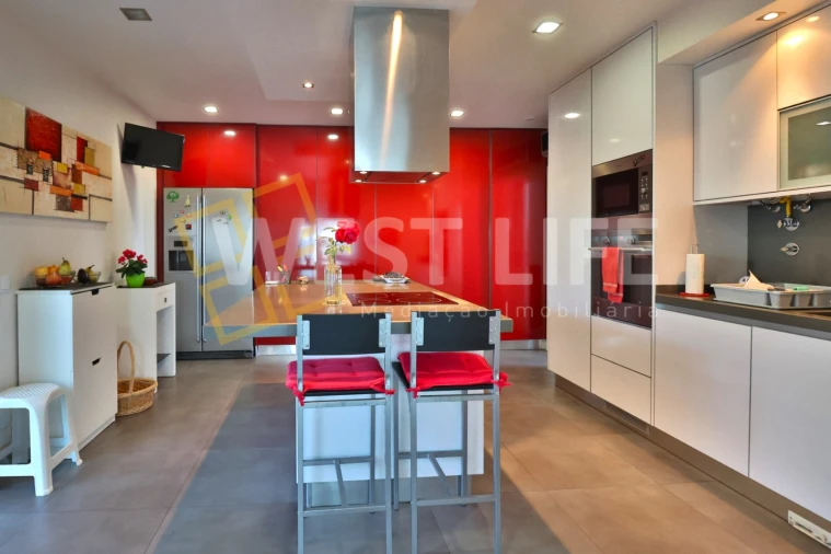 Moradia T4 para Venda em Silveira Foto 9