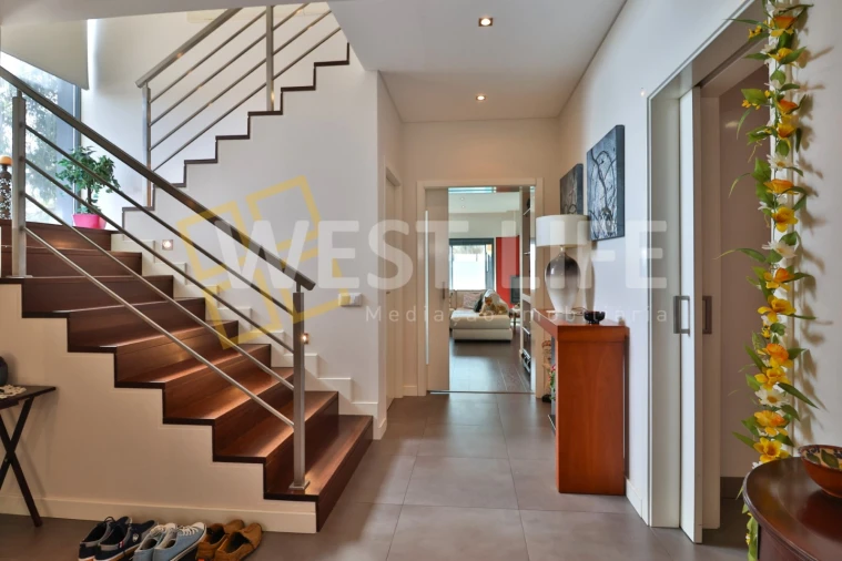 Moradia T4 para Venda em Silveira Foto 11