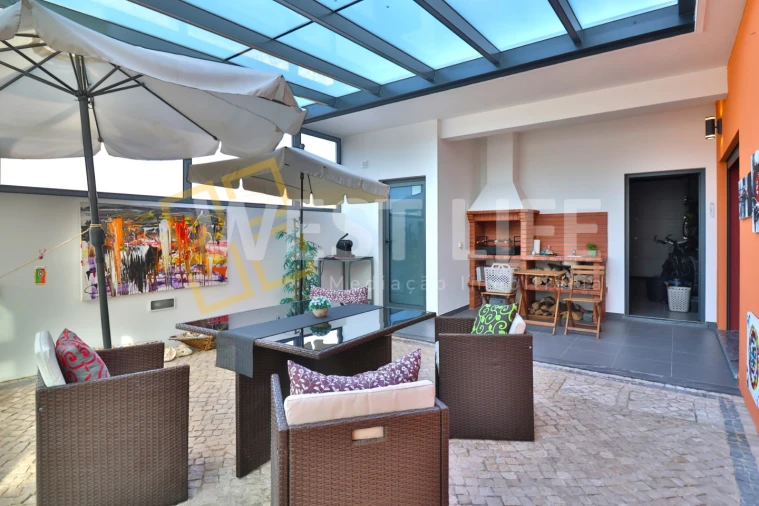 Moradia T4 para Venda em Silveira Foto 25