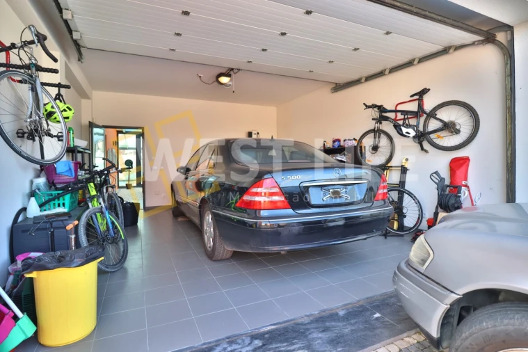 Moradia T4 para Venda em Silveira Foto 26