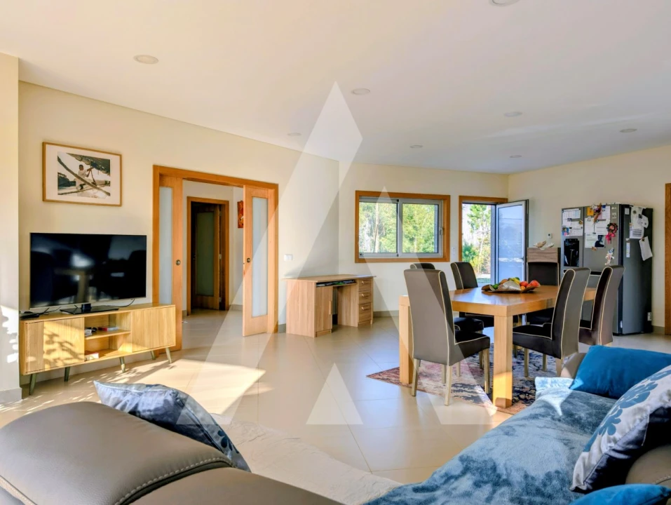 Moradia T3 para Venda em Macinhata do Vouga Foto 11